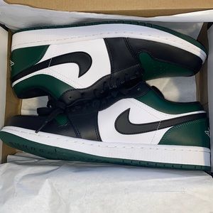 Jordan 1 Low Green Toe